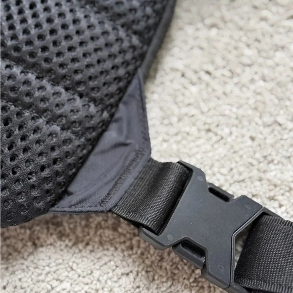 Nike Crossbody Bag (mini) LIKE NEW black brown belt bag - Picture 5 of 7